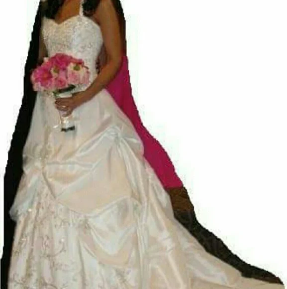 Maggie Sottero wedding gown - like new🌹HOST PICK! - Picture 3 of 5